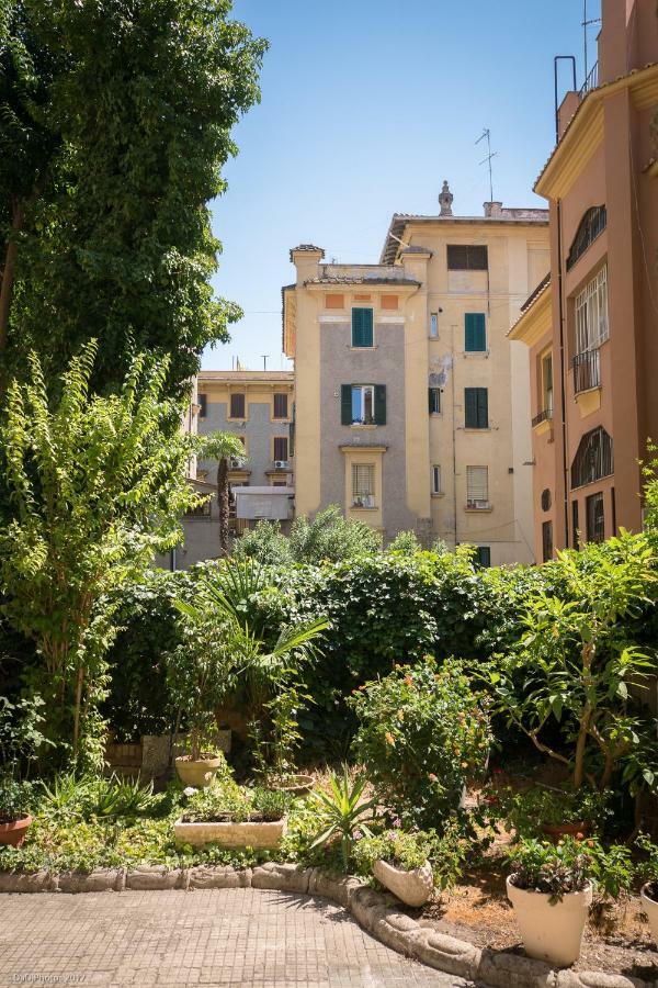 Casa Vacanze "Il Vaticano A 2 Passi" Рим Экстерьер фото